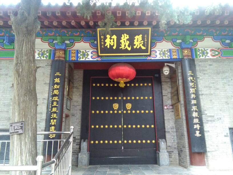 111902j7yxxam3cobmumae.jpg