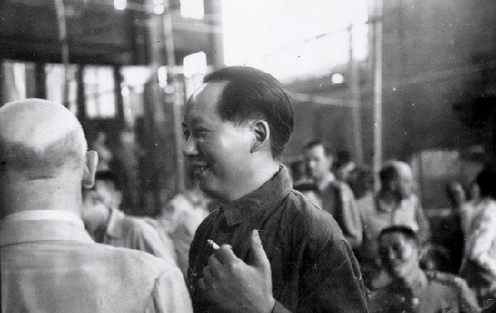 柳亚子收到《沁园春·雪》，文化圈围攻，毛泽东回信：鸦...-3.jpg