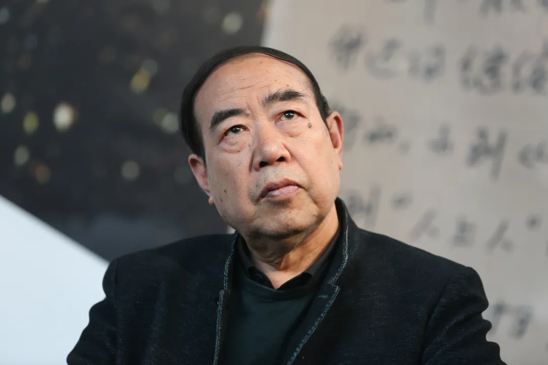 贾浅浅诗歌引发争议：这场舆论风暴是不吐不快还是恶毒...-6.jpg