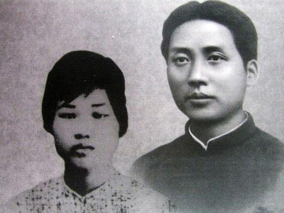 毛泽东诗词水平如何？胡适差评毛泽东的《蝶恋花》：没...-3.jpg