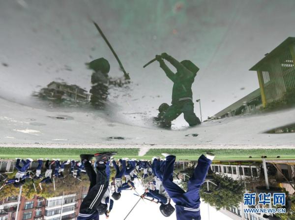 我爱体育课——五行刀法体验校园武侠人生-3.jpg