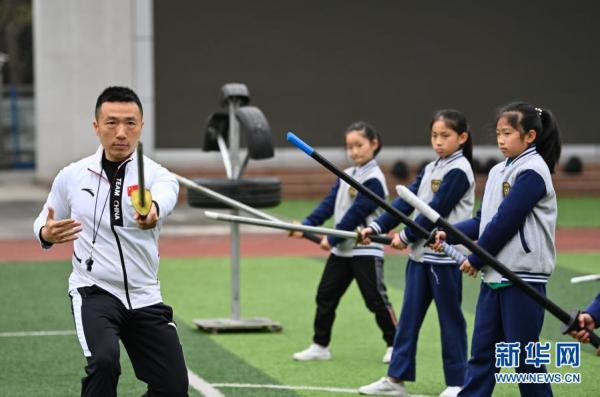 我爱体育课——五行刀法体验校园武侠人生-4.jpg