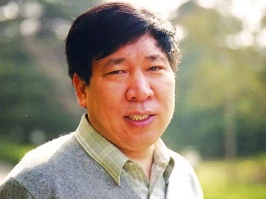 阎连科获得美国文学奖，这是该祝贺呢，还是觉得尴尬？-2.jpg