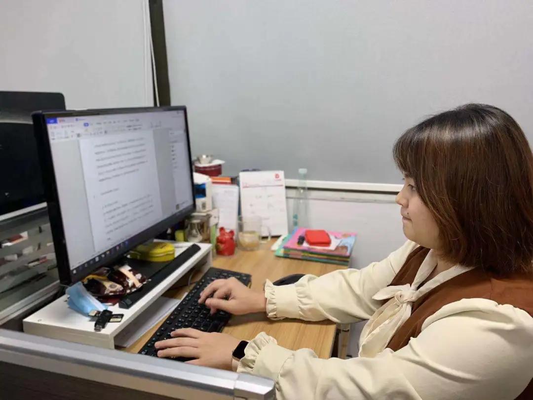 这群广州年轻人，为让下一代讲粤语，已日更了2000个睡前...-9.jpg