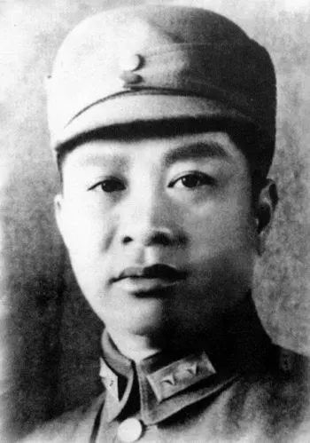 20 首热血诗词，忆百年峥嵘岁月-16.jpg
