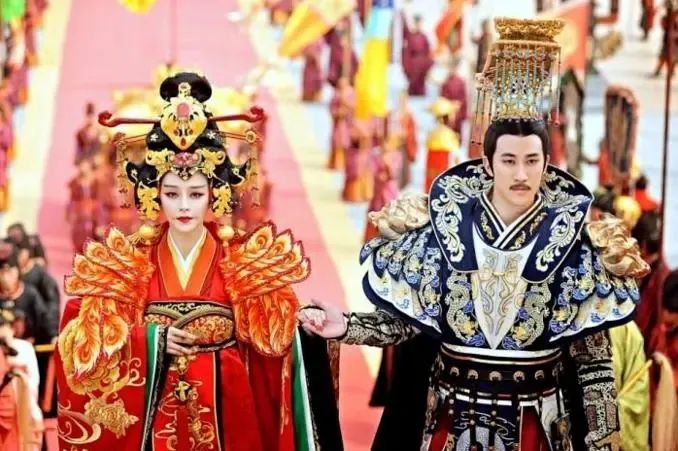 一条天价马面裙背后，“中国风”服饰的文化困境-16.jpg