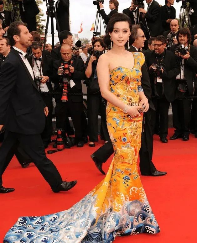 一条天价马面裙背后，“中国风”服饰的文化困境-23.jpg