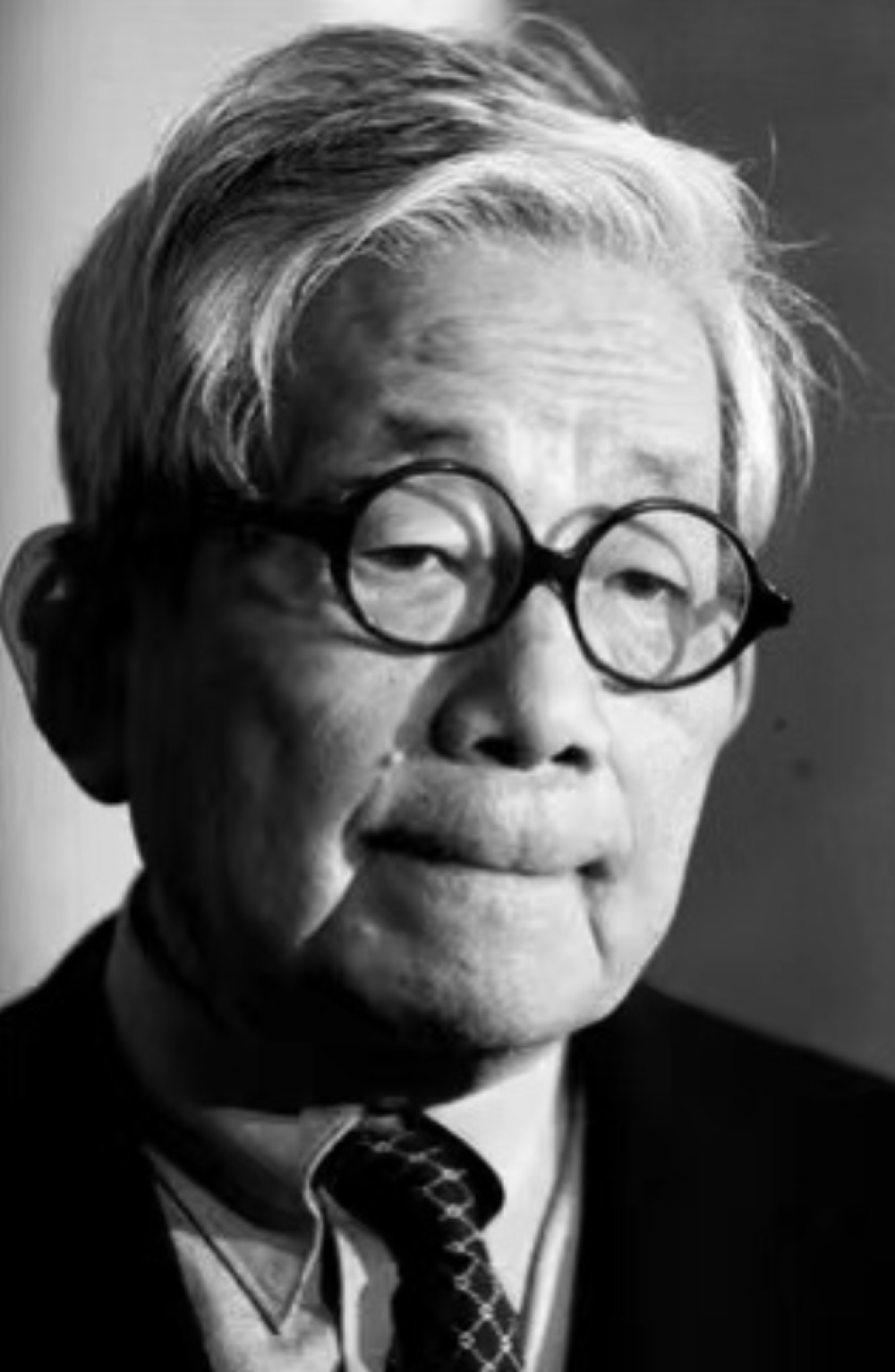 日本作家、诺贝尔文学奖得主大江健三郎去世，曾称一生...-1.jpg