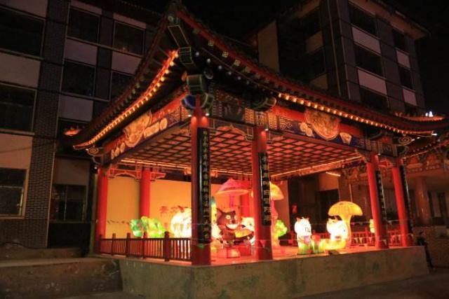元宵节诗词精选二十七首 今年元夜时，月与灯依旧-16.jpg