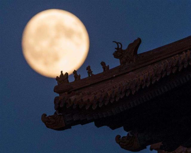 元宵节诗词精选二十七首 今年元夜时，月与灯依旧-25.jpg